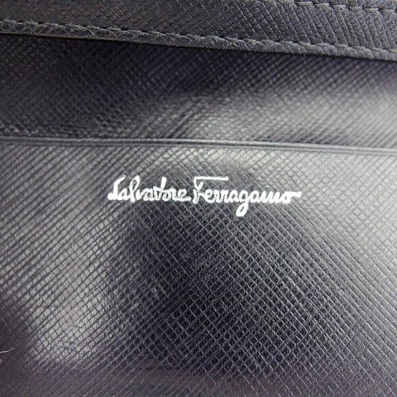 Salvatore Ferragamo Key Case Ganchini Leather Authentic USED - Picture 10 of 10